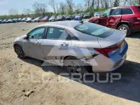 2022 Hyundai Elantra photo