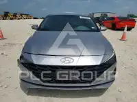2022 Hyundai Elantra фото