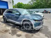 2022 Hyundai Ioniq photo