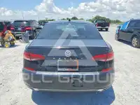 2022 Volkswagen Passat photo