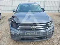 2022 Volkswagen Tiguan photo
