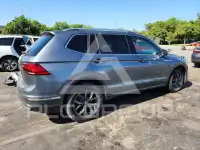 2022 Volkswagen Tiguan фото