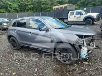 2023 Mitsubishi OUTLANDER photo