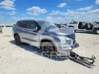 2023 Mitsubishi OUTLANDER photo