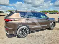 2023 Mitsubishi OUTLANDER photo