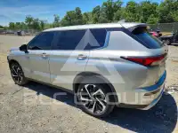 2023 Mitsubishi OUTLANDER фото
