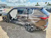2023 Mitsubishi OUTLANDER photo