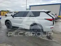 2023 Mitsubishi OUTLANDER фото