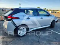 2023 Nissan LEAF фото