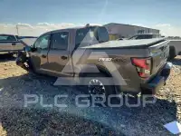 2023 Nissan TITAN фото