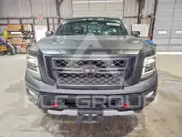 2023 Nissan TITAN фото