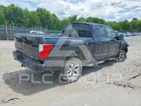 2023 Nissan TITAN фото