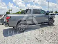 2023 Nissan TITAN фото