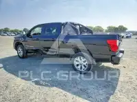 2023 Nissan TITAN фото