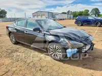 2023 Nissan ALTIMA photo