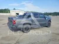 2023 Nissan FRONTIER photo