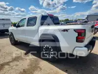 2023 Nissan FRONTIER photo