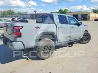 2023 Nissan FRONTIER photo