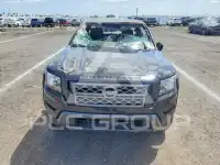2023 Nissan FRONTIER photo