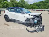 2023 Nissan KICKS фото