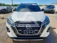 2023 Nissan KICKS фото