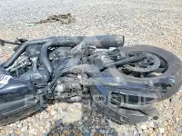 2023 Harley-Davidson FXLR фото