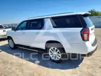 2023 Chevrolet Suburan photo