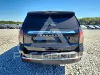 2023 Chevrolet Suburan photo
