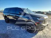 2023 Chevrolet Suburan photo