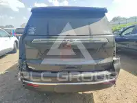 2023 Chevrolet Suburan фото