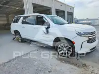 2023 Chevrolet Suburan photo