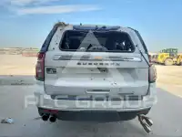 2023 Chevrolet Suburan photo