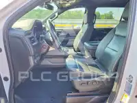 2023 Chevrolet Suburan фото