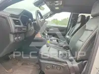 2023 Chevrolet Suburan фото