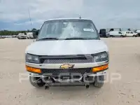 2023 Chevrolet Express фото