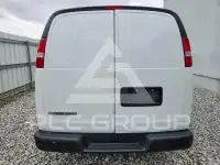 2023 Chevrolet Express фото