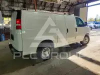 2023 Chevrolet Express фото