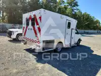 2023 Chevrolet Express фото