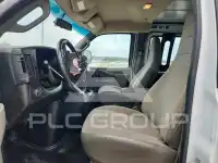 2023 Chevrolet Express фото