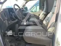 2023 Chevrolet Express фото