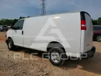 2023 Chevrolet Express фото