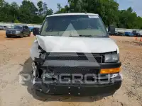 2023 Chevrolet Express фото