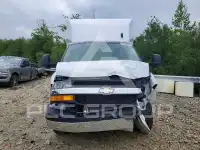 2023 Chevrolet Express фото