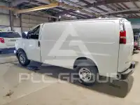 2023 Chevrolet Express фото