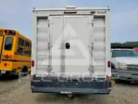 2023 Chevrolet Express фото