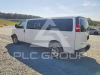 2023 Chevrolet Express фото