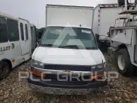 2023 Chevrolet Express фото
