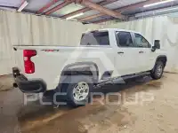 2023 Chevrolet Silverado фото