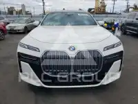 2023 BMW 740 photo