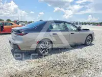 2023 BMW 760 photo